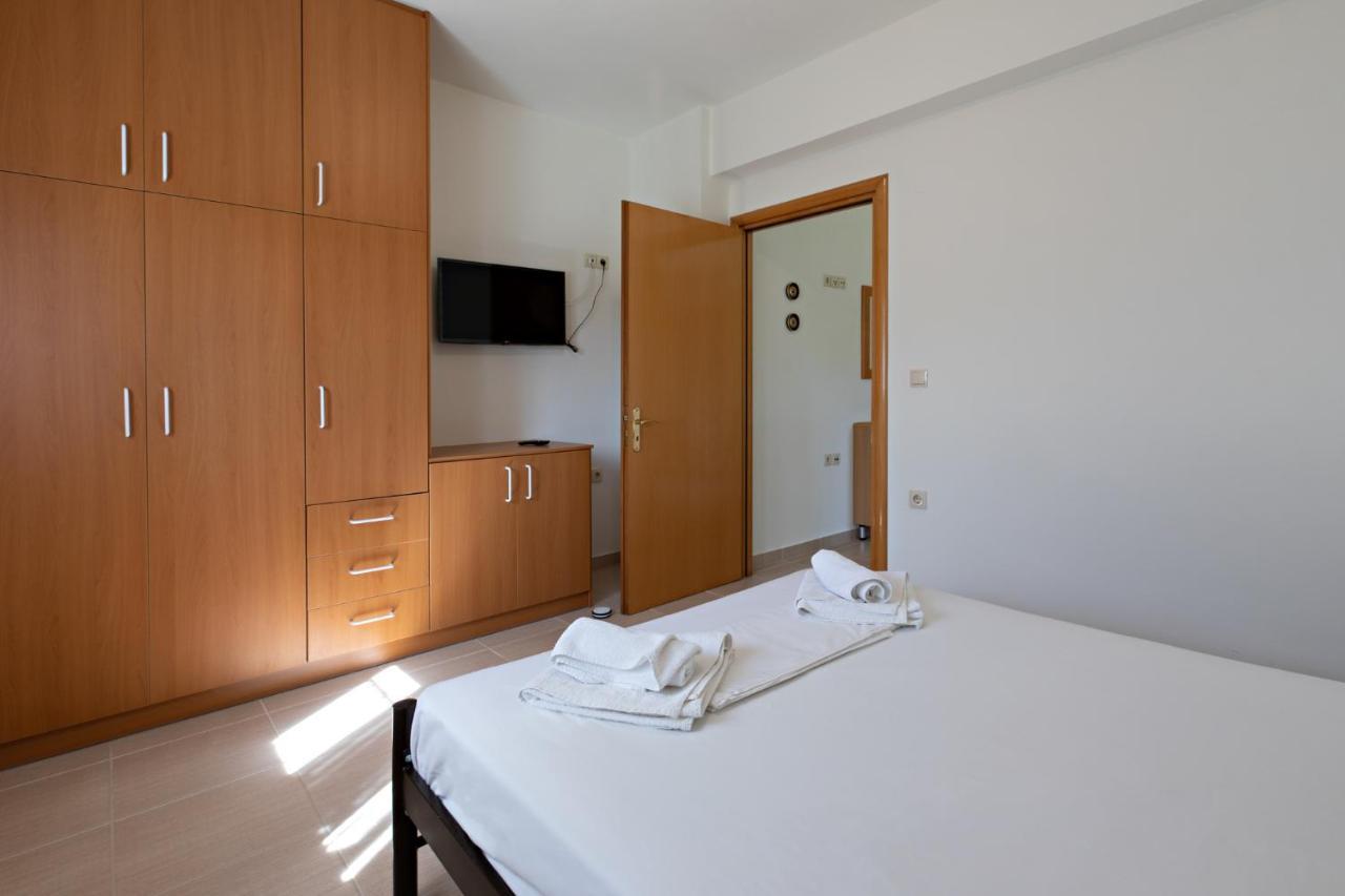 Nikki'S Family Apartments Sivota  Bagian luar foto