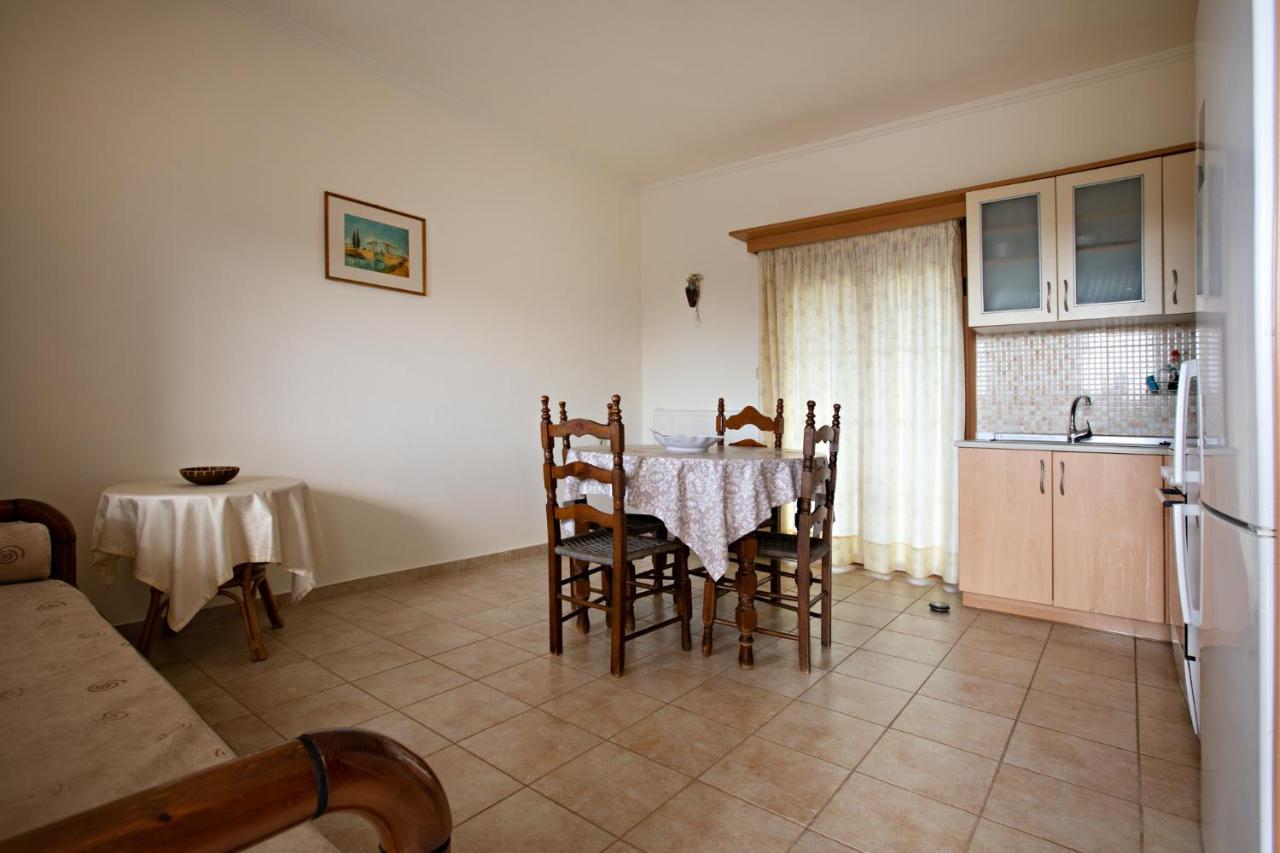 Nikki'S Family Apartments Sivota  Bagian luar foto
